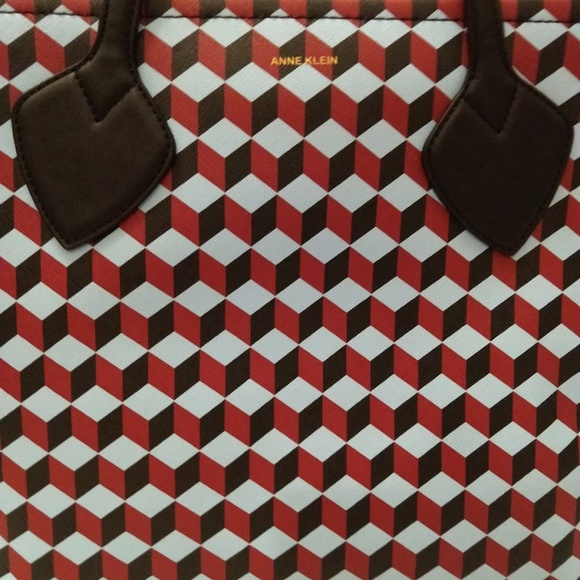 Anne Klein Georgia Tote. - Picture 5 of 5
